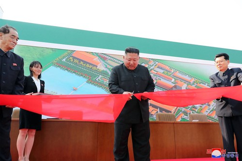 Kim Jong-un reaparece al público - ảnh 1