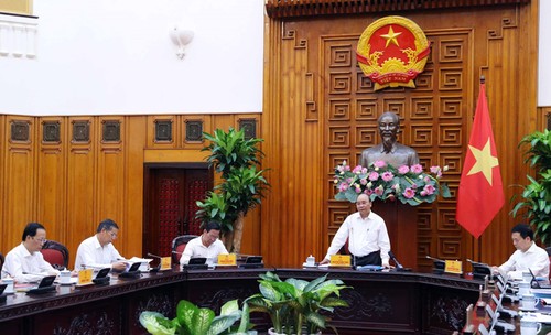 Premier de Vietnam trabaja con autoridades de provincia sureña - ảnh 1