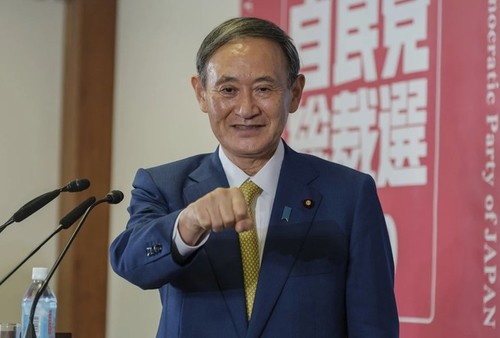 Nuevo primer ministro japonés determinado a continuar el legado de su predecesor - ảnh 1