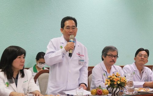 Ciudad Ho Chi Minh: Primer trasplante autólogo de células madre realizado con éxito en una niña de 32 meses - ảnh 1