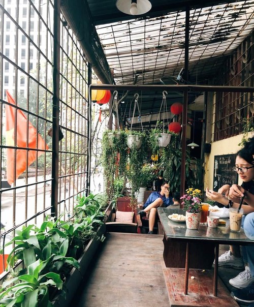 La cafeteria que guarda el recuerdo del antiguo Hanói - ảnh 3
