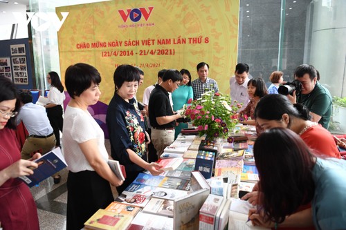 VOV celebra Semana de Libros 2021 - ảnh 1
