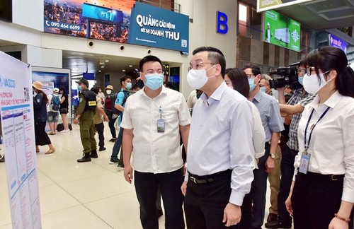 Localidades vietnamitas fortalecen medidas preventivas contra el covid-19 - ảnh 1