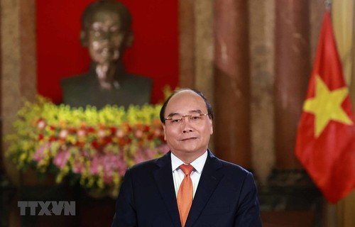 Presidente de Vietnam felicita a personas de edad avanzada por su Día Nacional - ảnh 1