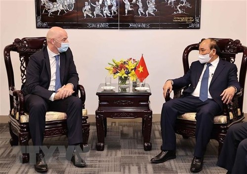 FIFA y la Federación de Fútbol de Vietnam promueven la cooperación  - ảnh 1