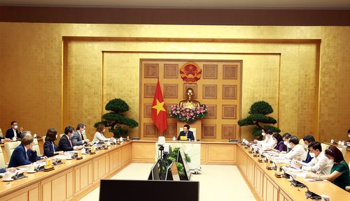 Viceprimer ministro de Vietnam se reúne con 6 bancos de desarrollo  - ảnh 1