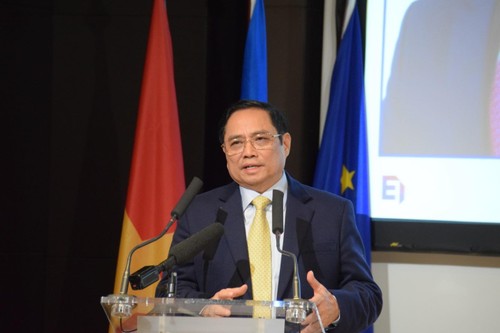 Premier de Vietnam asiste a foro empresarial Vietnam-Francia - ảnh 1