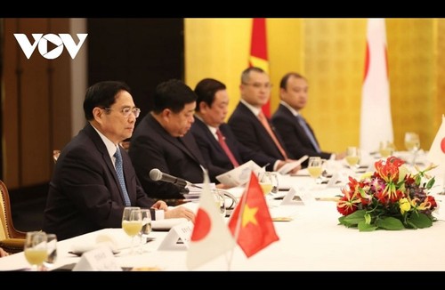 Premier vietnamita llama  a estrechar lazos con Japón - ảnh 1