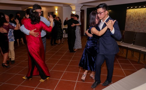 Celebración en Hanói del Día Internacional del Tango - ảnh 1