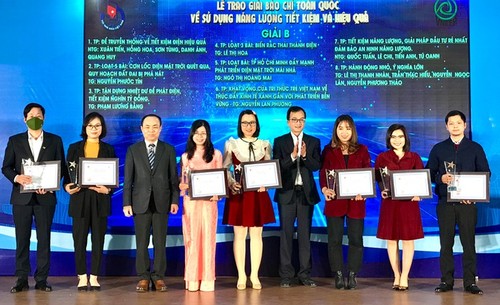 La Voz de Vietnam gana 3 premios de comunicación sobre el uso eficiente de la energía - ảnh 1