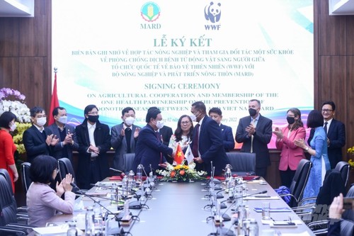 Vietnam y el Fondo Mundial para la Naturaleza firman memorando de cooperación - ảnh 1