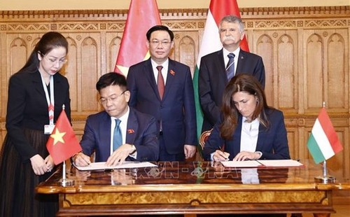 Vietnam y Hungría sellan acuerdo de cooperación jurídica para 2022-2023  - ảnh 1