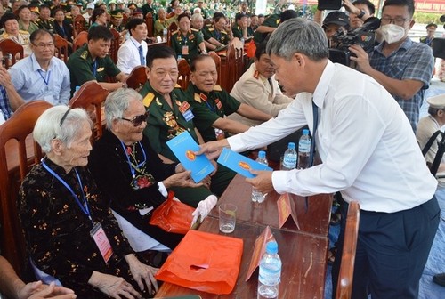 Reunión con motivo de los 50 años de los 81 días y noches de defensa de la ciudadela antigua de Quang Tri - ảnh 1