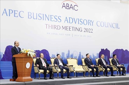 Presidente de Vietnam asiste a III Reunión del Consejo Asesor Empresarial de APEC - ảnh 1