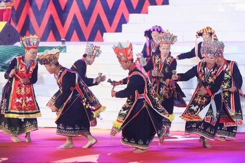 Celebran el Segundo Festival Cultural Nacional de la etnia Dao en Thai Nguyen - ảnh 12