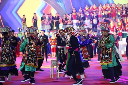 Celebran el Segundo Festival Cultural Nacional de la etnia Dao en Thai Nguyen - ảnh 8