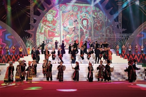 Celebran el Segundo Festival Cultural Nacional de la etnia Dao en Thai Nguyen - ảnh 9