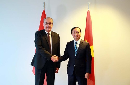 Viceprimer ministro sugiere que Suiza invierta más en proyectos de tecnología limpia en Vietnam - ảnh 1