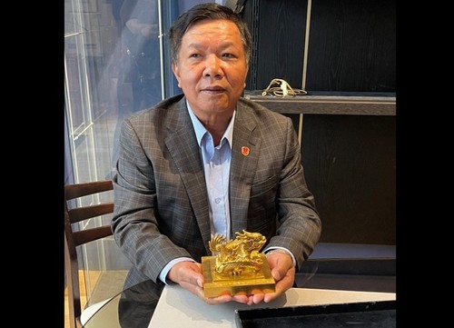 Un vietnamita compra el sello de oro “Hoang De Chi Bao” - ảnh 1