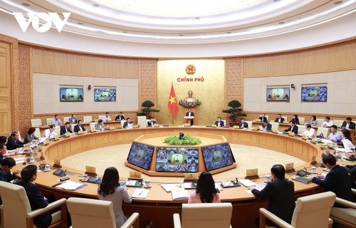 Vietnam logró los objetivos básicos del primer trimestre, afirma primer ministro - ảnh 1