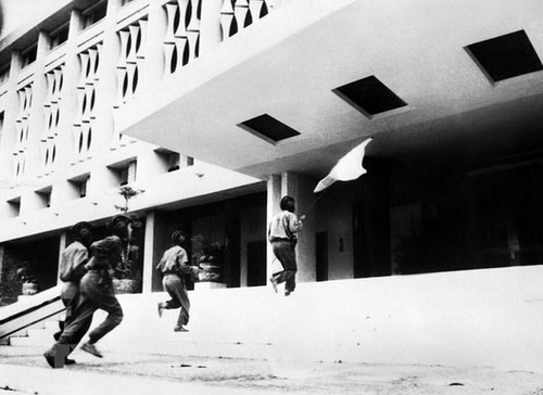 El desarrollo de Ciudad Ho Chi Minh a 48 años después de la reunificación nacional - ảnh 2