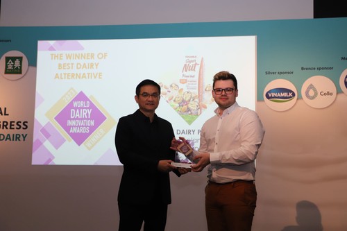 Vinamilk de Vietnam honrada en Congreso Mundial de Industria Láctea - ảnh 1