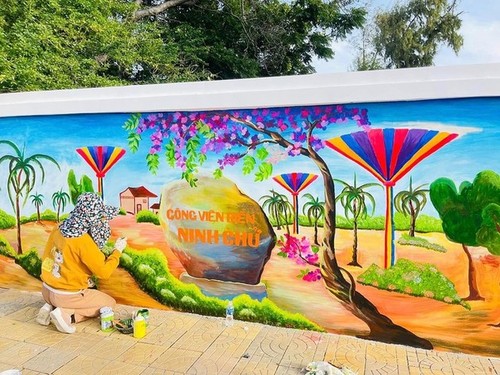 Debuta la pintura mural más larga de Vietnam - ảnh 4