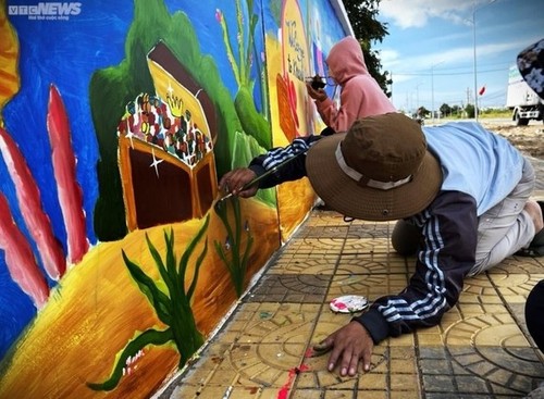 Debuta la pintura mural más larga de Vietnam - ảnh 5