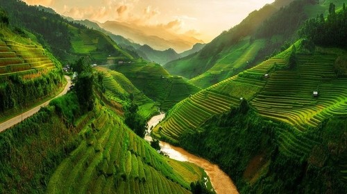 Sitios vietnamitas en la lista de los diez mejores destinos para escapar del calor en Asia - ảnh 1