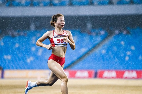 Deportista vietnamita Nguyen Thi Oanh lista para Campeonato Mundial de Atletismo en Hungría - ảnh 1