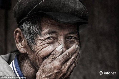 Sonrisas de ancianos de minorías étnicas - ảnh 11