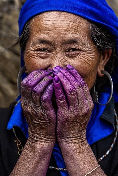 Sonrisas de ancianos de minorías étnicas - ảnh 3