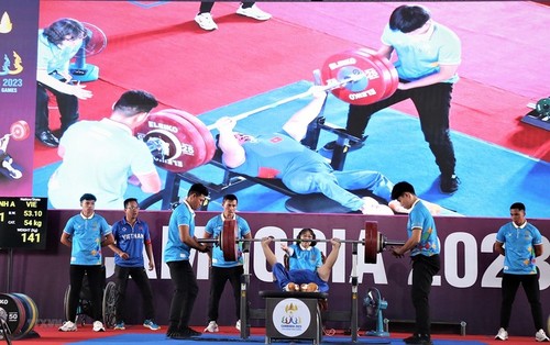 Vietnam obtiene la segunda medalla en Juegos Para Asiáticos 2023 - ảnh 1