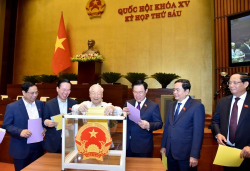 Anuncian resultados de votos de confianza para 44 cargos aprobados por Asamblea Nacional de Vietnam - ảnh 1