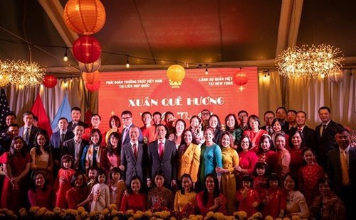 Vietnamitas en Nueva York celebran el Tet 2024 - ảnh 1