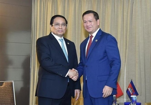Vietnam y Camboya prometen fortalecer relaciones bilaterales - ảnh 1