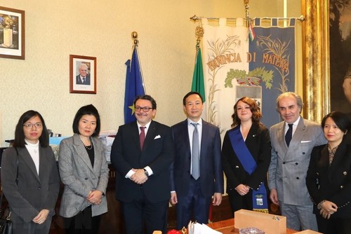 Localidades vietnamitas impulsarán cooperación con la región italiana de Basílicata - ảnh 1