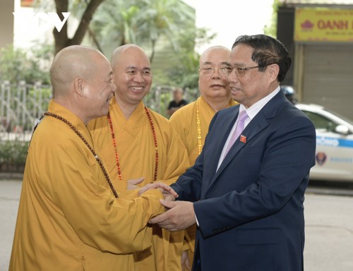 Primer Ministro de Vietnam transmite felicitaciones por Día de Vesak - ảnh 1