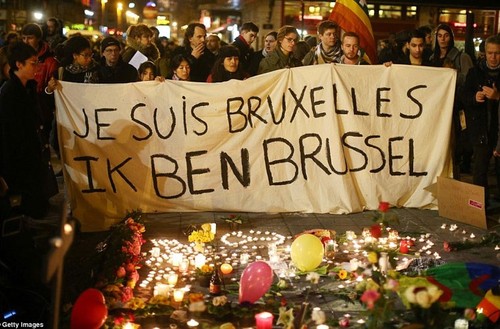 比利时宣布全国哀悼3天缅怀恐怖袭击遇难者 - ảnh 1