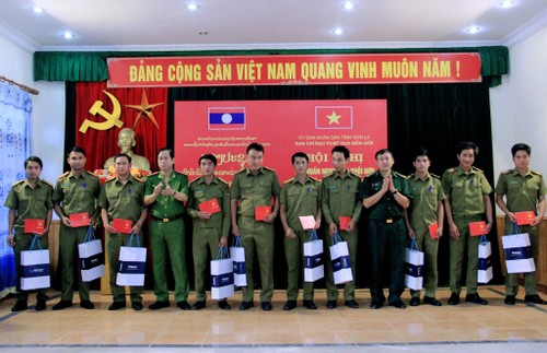 加强越南山萝省与老挝北方各省公安力量的合作 - ảnh 1