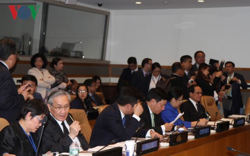 东盟各国外长在第72届联合国大会期间讨论国际和地区问题 - ảnh 1