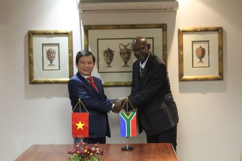 越南与南非签署打击犯罪合作协议备忘录 - ảnh 1