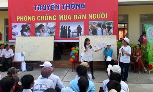 有失客观公正、错误评估越南打击拐卖人口犯罪成果的报告 - ảnh 2
