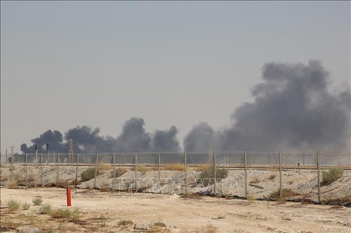 沙特石油核心遇袭 布油创近30年最大涨幅 - ảnh 1