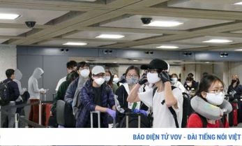将232名越南公民从乌兹别克斯坦接回国 - ảnh 1