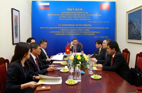 越南公安部长苏林与俄罗斯联邦国家安全委员会秘书尼古拉·帕特鲁舍夫大将通电话 - ảnh 1