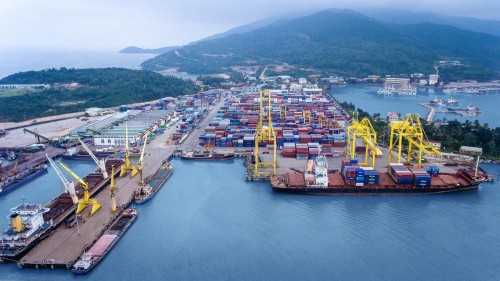  2021年，岘港港力争货物吞吐量达到1250万吨 - ảnh 1