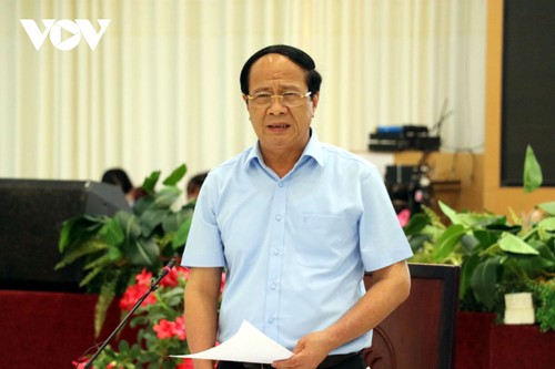 越南政府副总理黎文成视察胡志明市和隆安省疫情防控工作 - ảnh 1
