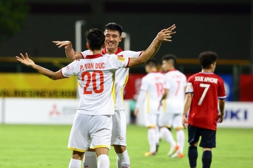 2020年“铃木杯”东南亚男足锦标赛：越南队2-0取胜老挝队 - ảnh 1