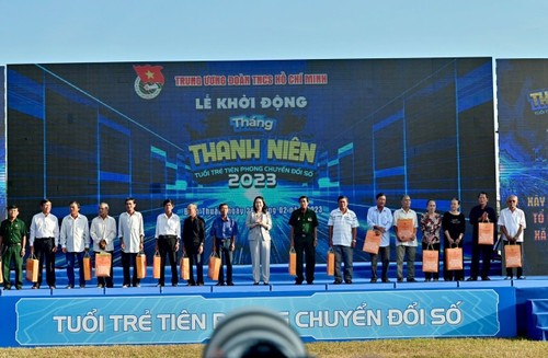 2023 年青年月启动仪式在平顺省举行 - ảnh 1